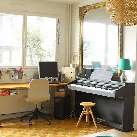 Superb Family Apt On The Bassin De La Villette Apartment Paris
